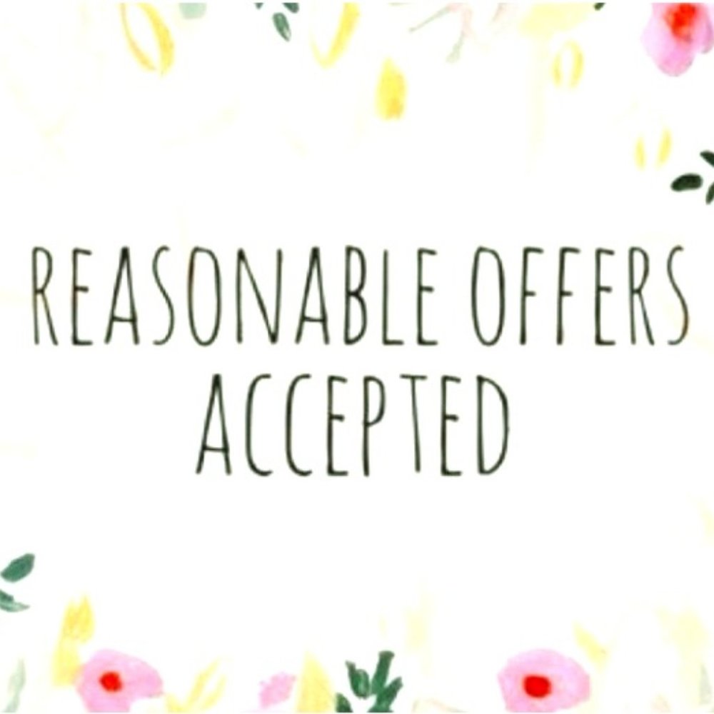 Shipping discount and 15% off on bundles